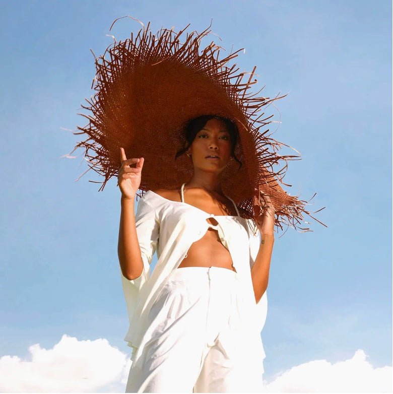 Amora Woven Straw Hat in Caramel Orange
