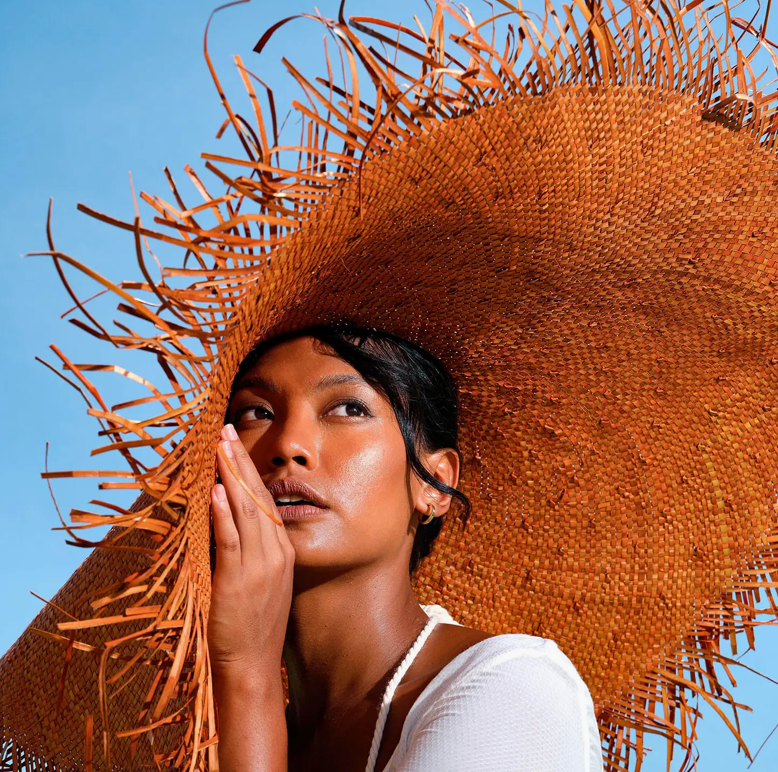Amora Woven Straw Hat in Caramel Orange